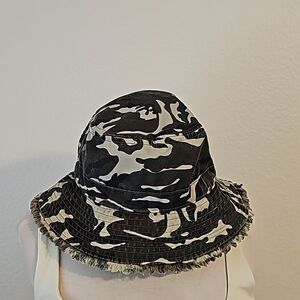 Kids broner camouflage bucket hat